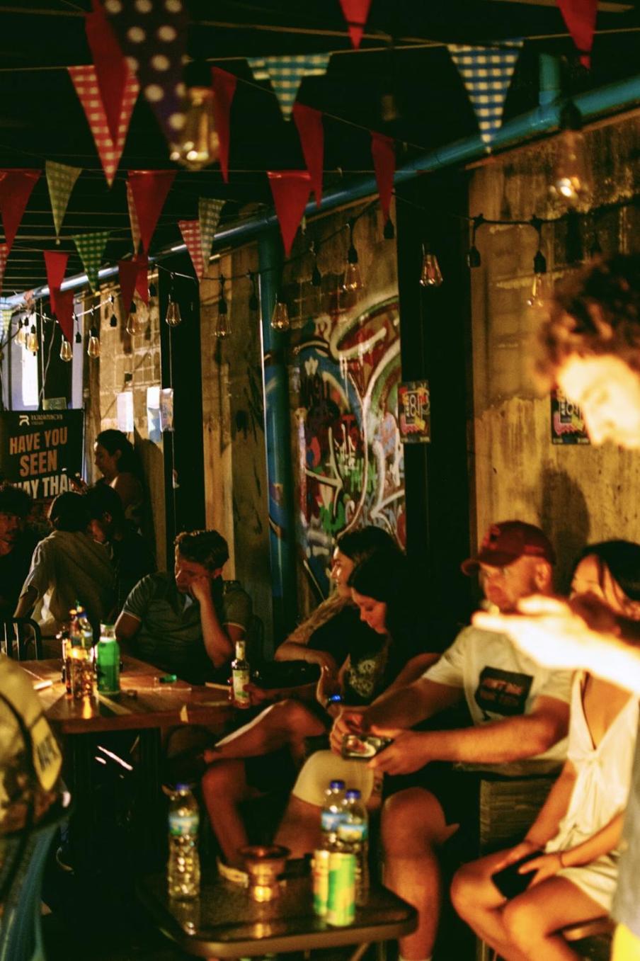 Area81 Hideout Hostel Bangkok Exterior foto